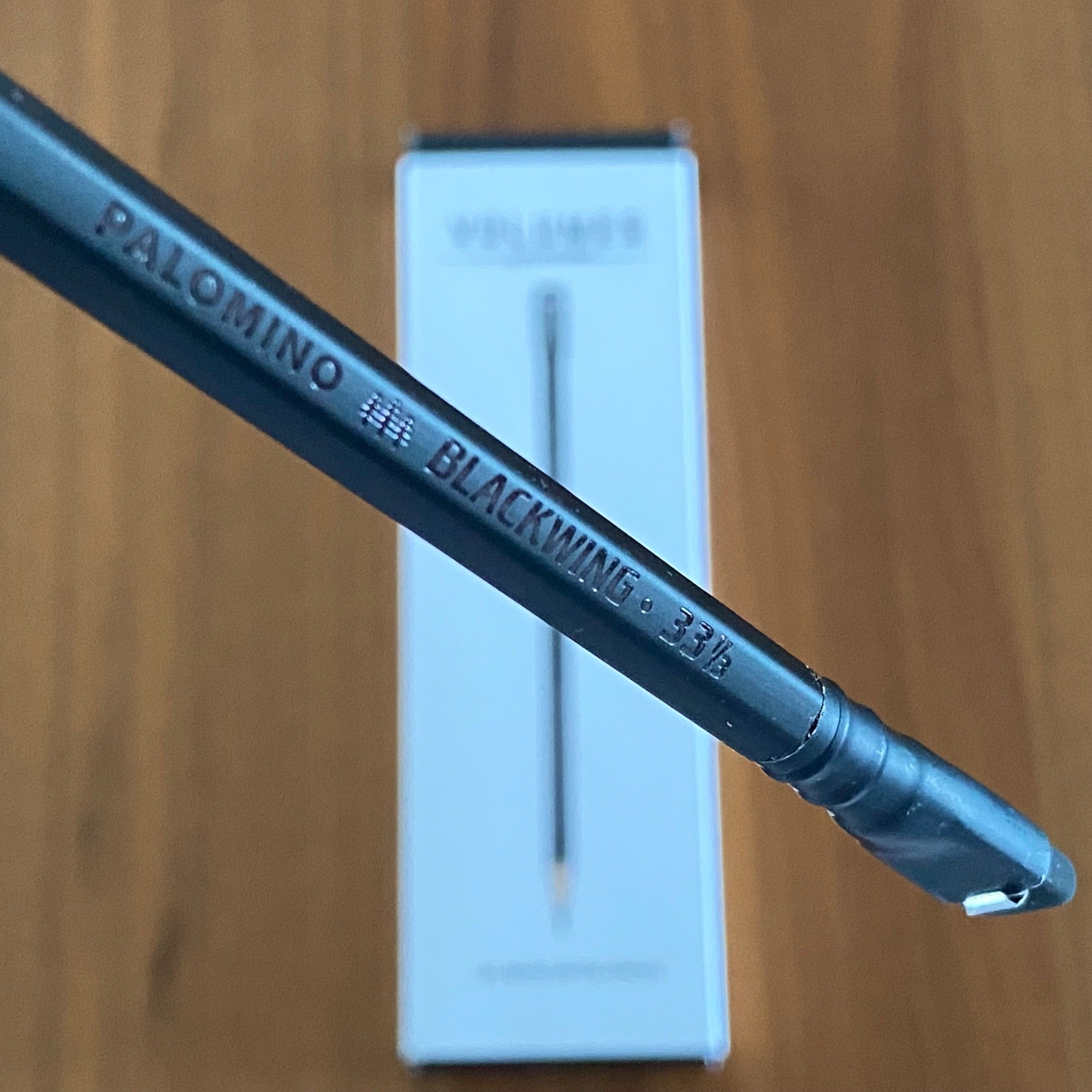 Blackwing Pencil Volume 33 1/3 + original box (1 pencil)